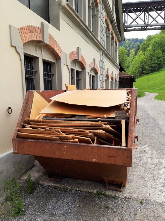 Die 7m3 – Mulde ist voll!