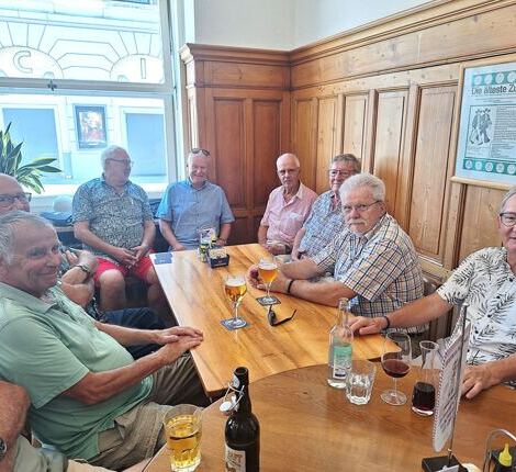 Bild: Die Churfirstler schiffen sich ein