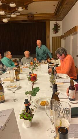 Pirat beim Verteilen der Trostpreise