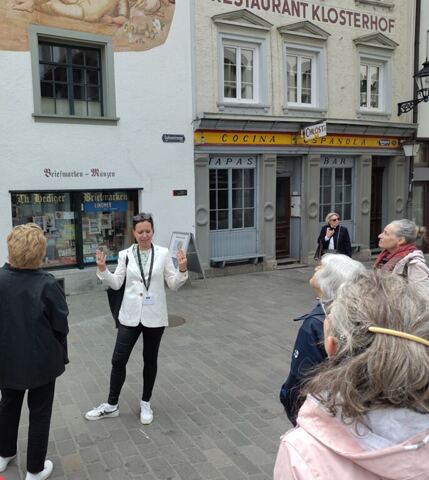 unsere charmante Stadtfüherein Gabriela Cori