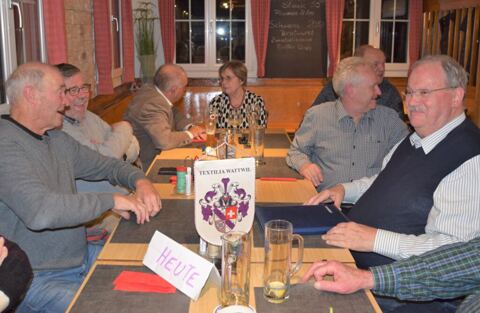 fröhliches Geschwatze