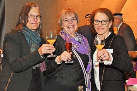 Chrstine Julia Igeli