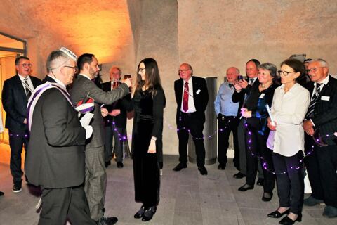 ich steige dir über das Kreuz vor