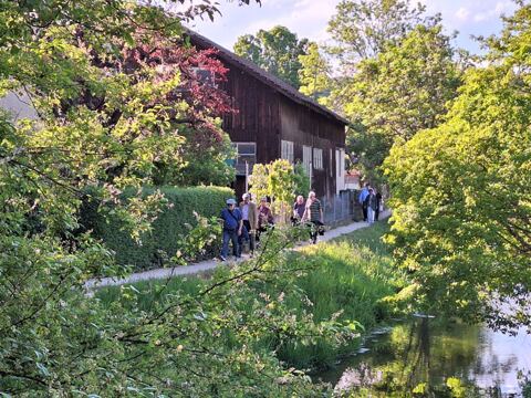idyllischer Spaziergang