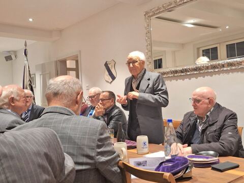 Stöchus rechts Rüti